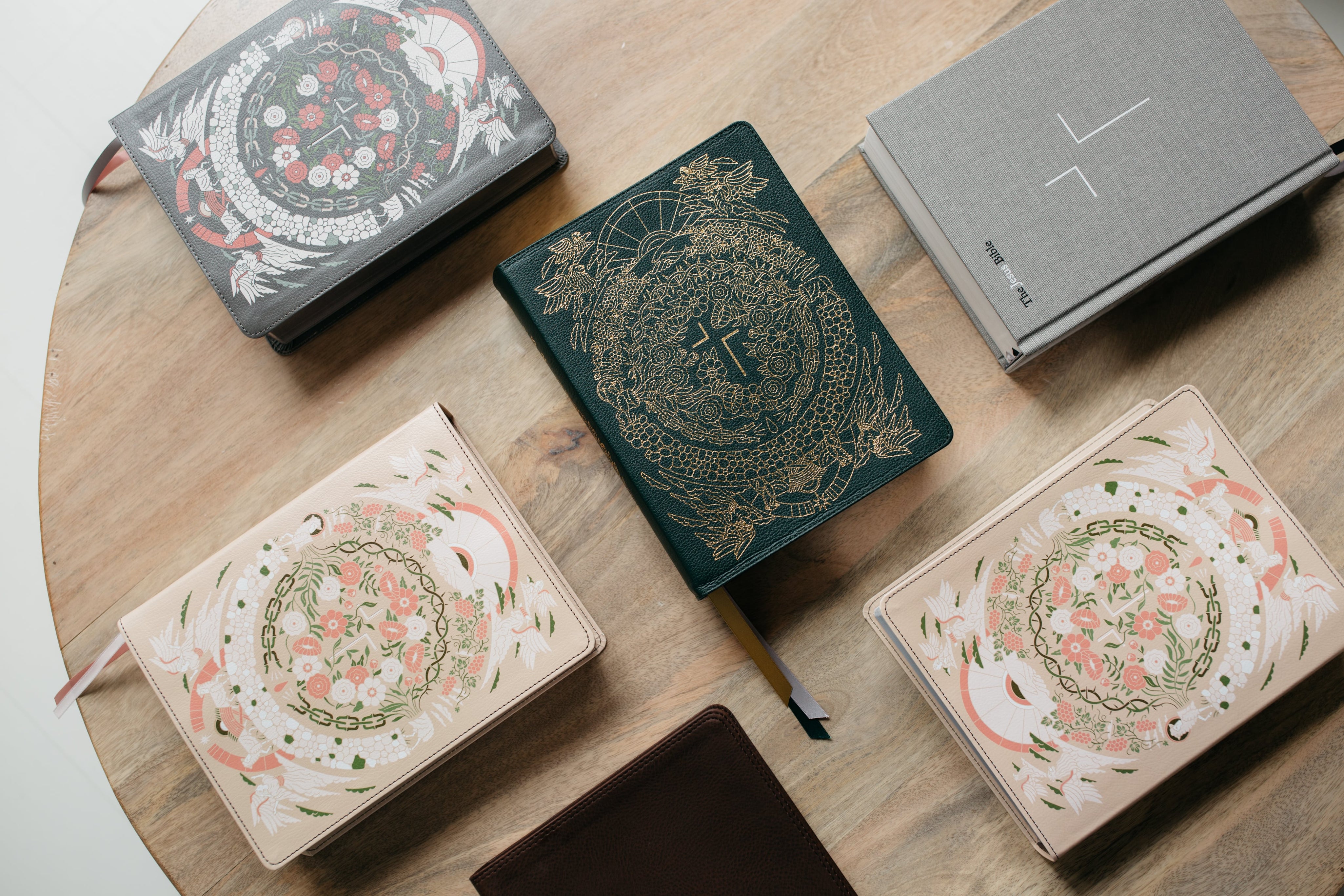 The Jesus Bible - NIV - Green Genuine Leather - Limited Edition (Joshua Noom) - passion resources